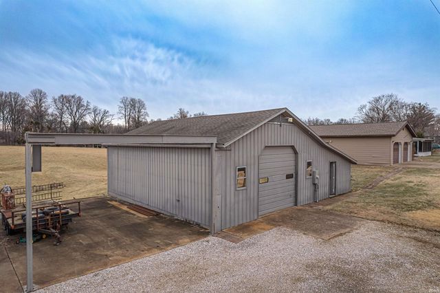 5100 Haines Road, Wadesville, IN 47638