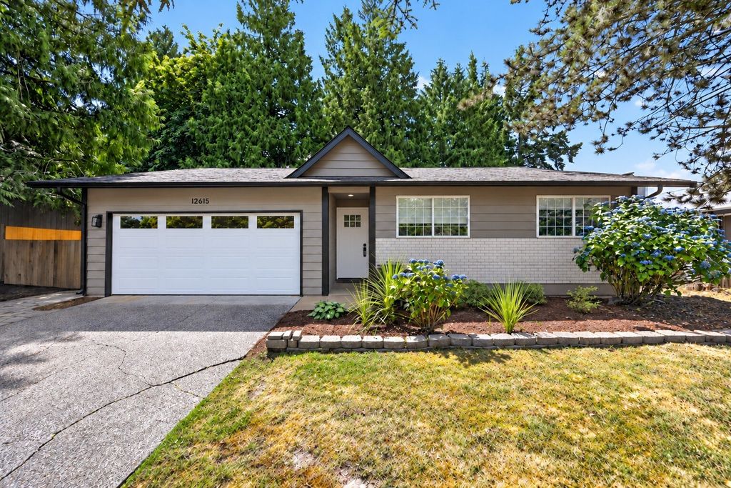 12615 SE 318th Way, Auburn, WA 98092