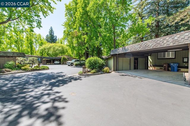 1201 Monument Blvd SPC 66, Concord, CA 94520