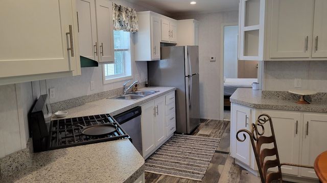 14 Hollow Lane, Gilford, NH 03249