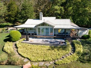 956 Old US Rt 52, New Richmond, OH 45157