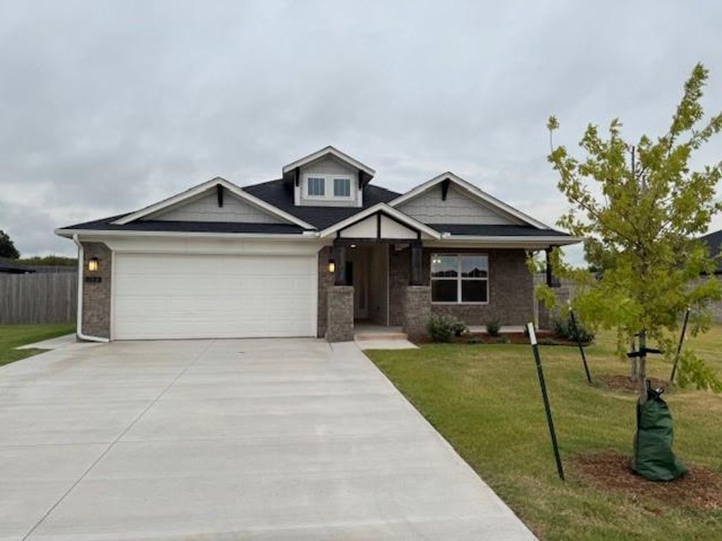 2172 Emily Rae Lane, Blanchard, OK 73010
