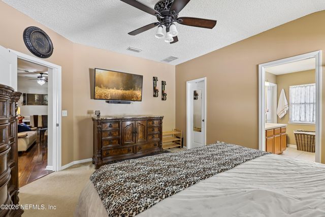 2547 CARSON OAKS Drive, Jacksonville, FL 32221