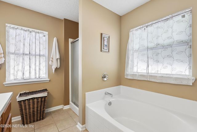 2547 CARSON OAKS Drive, Jacksonville, FL 32221