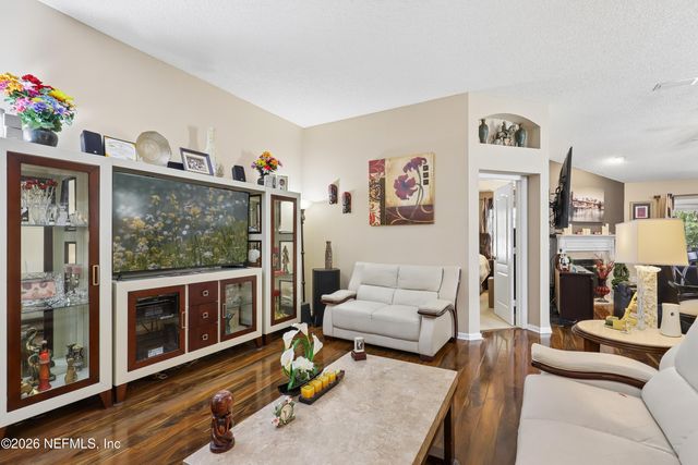 2547 CARSON OAKS Drive, Jacksonville, FL 32221