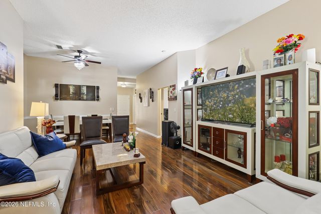 2547 CARSON OAKS Drive, Jacksonville, FL 32221