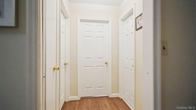 25 Manor Avenue, White Plains, NY 10605