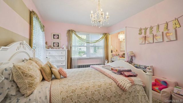25 Manor Avenue, White Plains, NY 10605