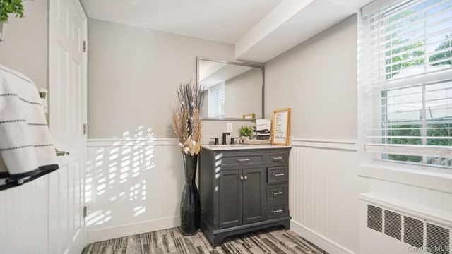 25 Manor Avenue, White Plains, NY 10605