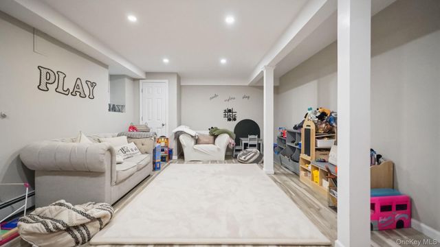 25 Manor Avenue, White Plains, NY 10605