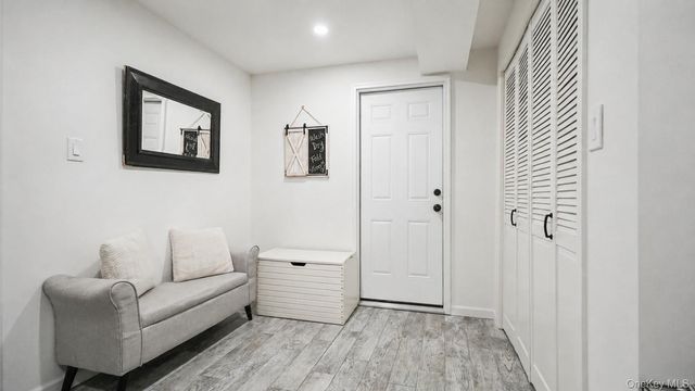 25 Manor Avenue, White Plains, NY 10605