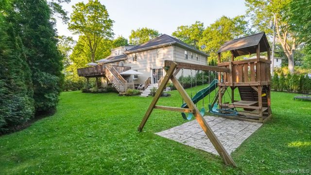 25 Manor Avenue, White Plains, NY 10605