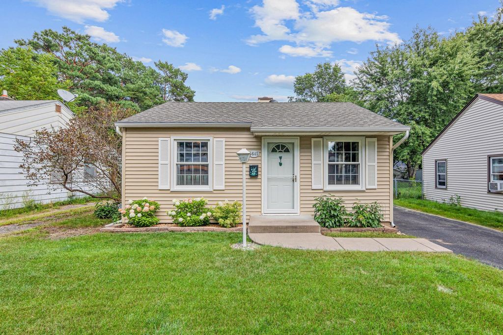1645 Blackstone Avenue, Saint Louis Park, MN 55416