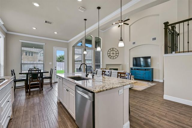 1645 Longwood Glen Lane, Friendswood, TX 77546