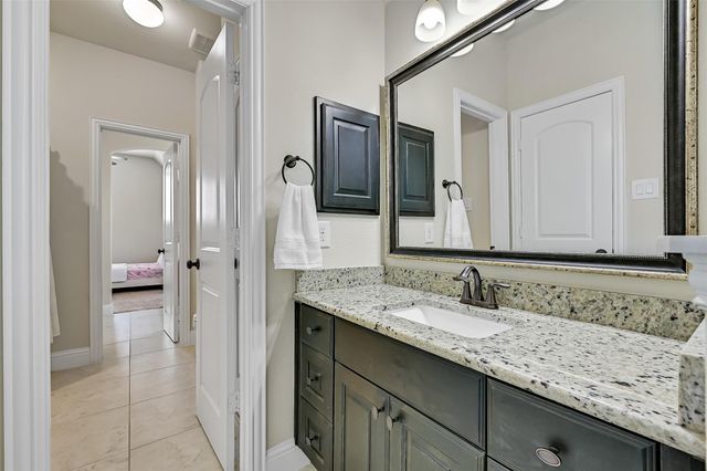 1645 Longwood Glen Lane, Friendswood, TX 77546