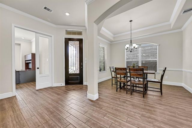 1645 Longwood Glen Lane, Friendswood, TX 77546