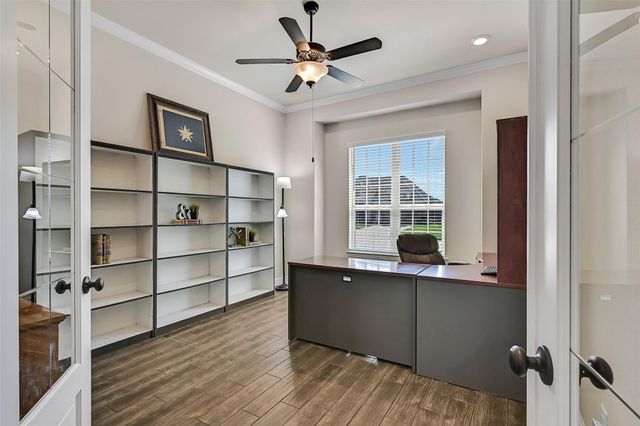 1645 Longwood Glen Lane, Friendswood, TX 77546