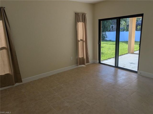 1034 Chauncey AVE, Lehigh Acres, FL 33971