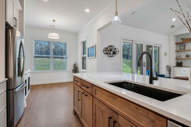 624 Dunmeyer Ct, Nolensville, TN 37135