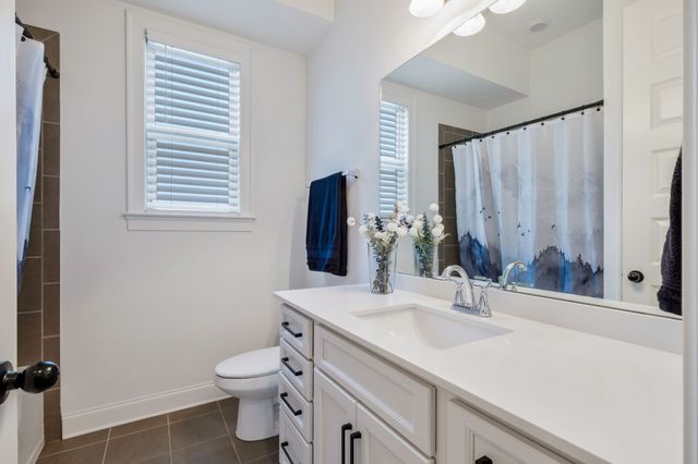 624 Dunmeyer Ct, Nolensville, TN 37135