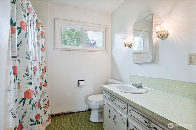 2586 Taylor, Longview, WA 98632