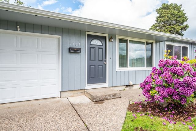 2586 Taylor, Longview, WA 98632
