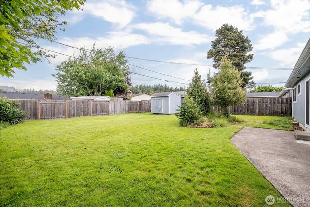 2586 Taylor, Longview, WA 98632