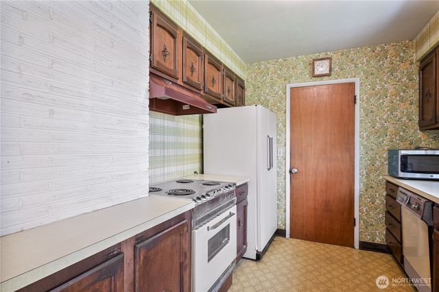 2586 Taylor, Longview, WA 98632
