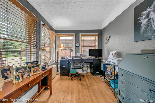 243 Cherokee Road, Pontiac, MI 48341