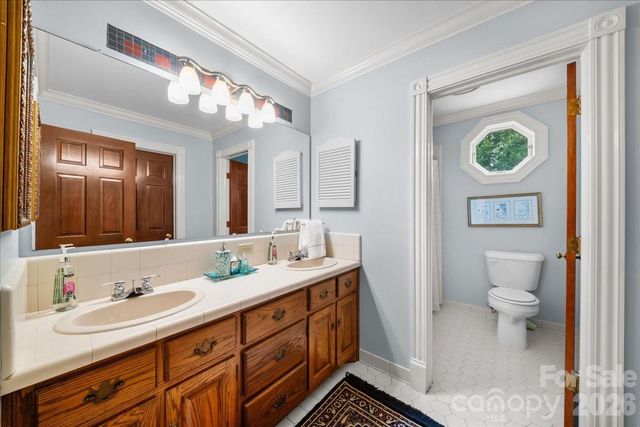 101 River Ridge Drive, Morganton, NC 28655