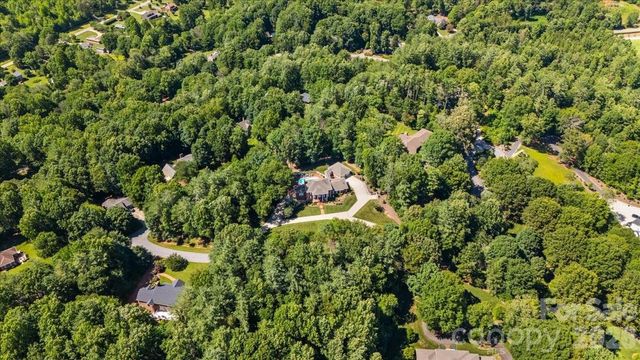 101 River Ridge Drive, Morganton, NC 28655