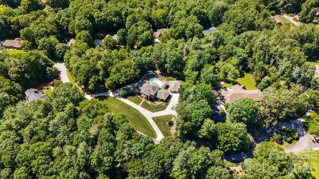 101 River Ridge Drive, Morganton, NC 28655