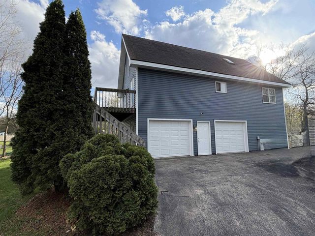 W196 Tulip Drive, Genoa City, WI 53128