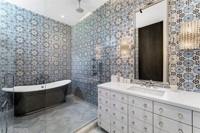 132 Paloma Drive, Coral Gables, FL 33143