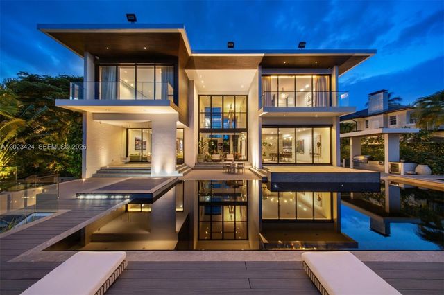 132 Paloma Drive, Coral Gables, FL 33143