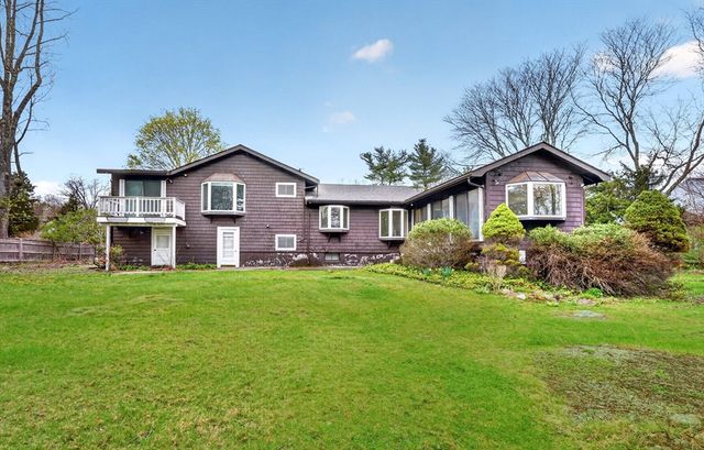 34 Morningside Ln, Lincoln, MA 01773