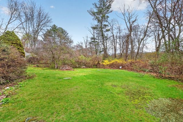 34 Morningside Ln, Lincoln, MA 01773