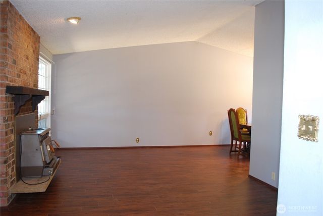 11016 122nd Street E, Puyallup, WA 98374