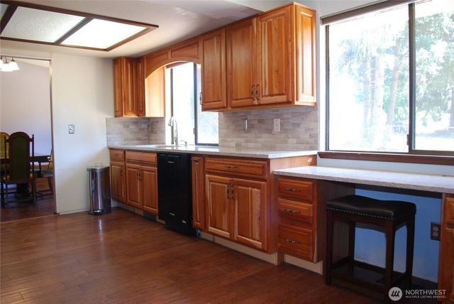 11016 122nd Street E, Puyallup, WA 98374