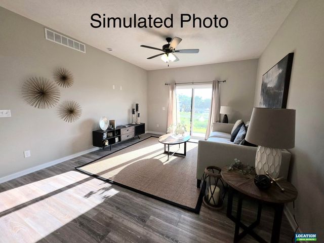 10155 S 36th Street, Roca, NE 68430