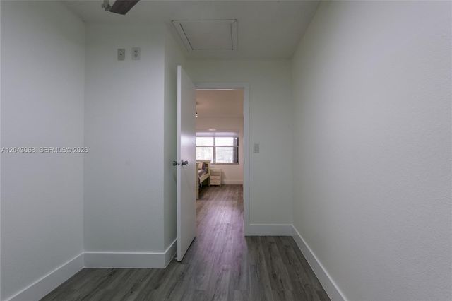 10501 SW 108th Avenue 209, Miami, FL 33176