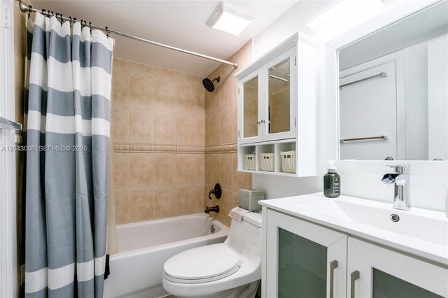 10501 SW 108th Avenue 209, Miami, FL 33176