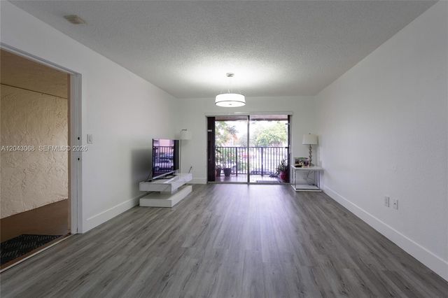 10501 SW 108th Avenue 209, Miami, FL 33176