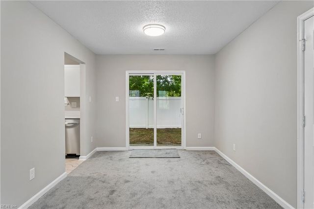 231 Gate House RD, Newport News, VA 23608