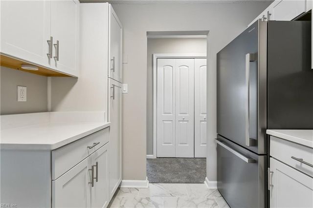 231 Gate House RD, Newport News, VA 23608