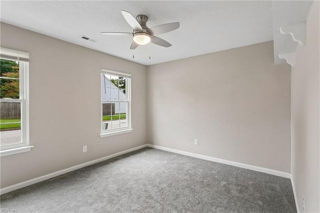 231 Gate House RD, Newport News, VA 23608