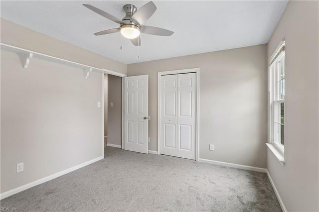 231 Gate House RD, Newport News, VA 23608