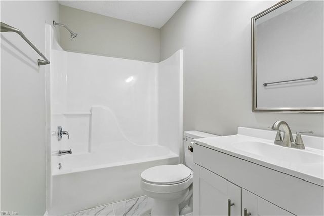 231 Gate House RD, Newport News, VA 23608