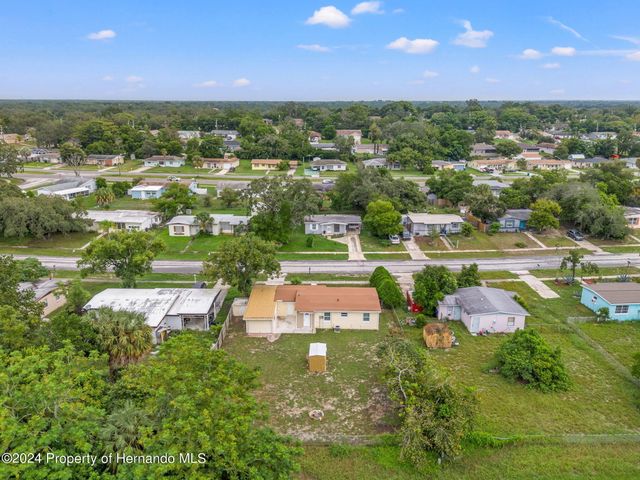 6314 Holiday Drive, Spring Hill, FL 34606