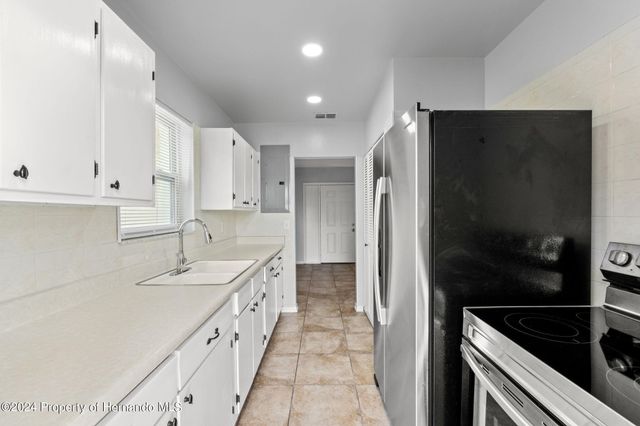 6314 Holiday Drive, Spring Hill, FL 34606